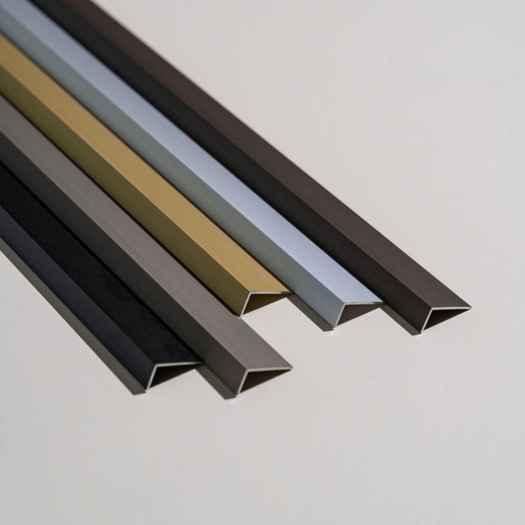 Contoh dari Aksesoris L Moulding