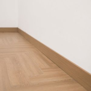 Pengaplikasian dari Skirting Lantai PVC