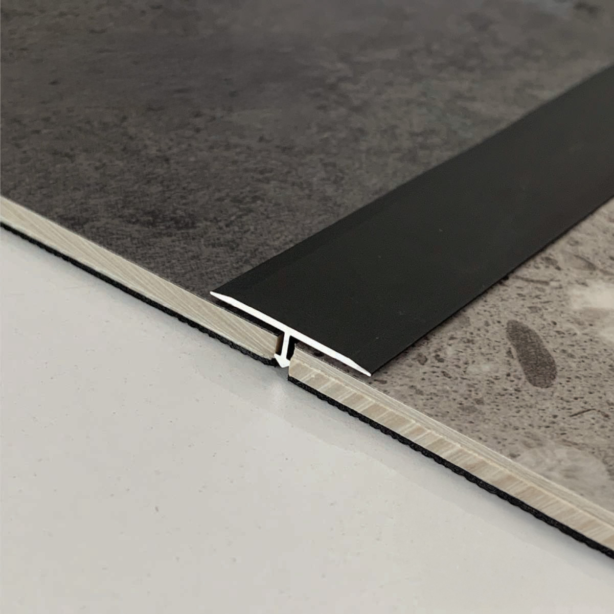 Penerapan dari T Moulding SPC